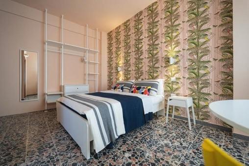 Boutique Rooms Carbonazzi 17 Κάλιαρι Εξωτερικό φωτογραφία