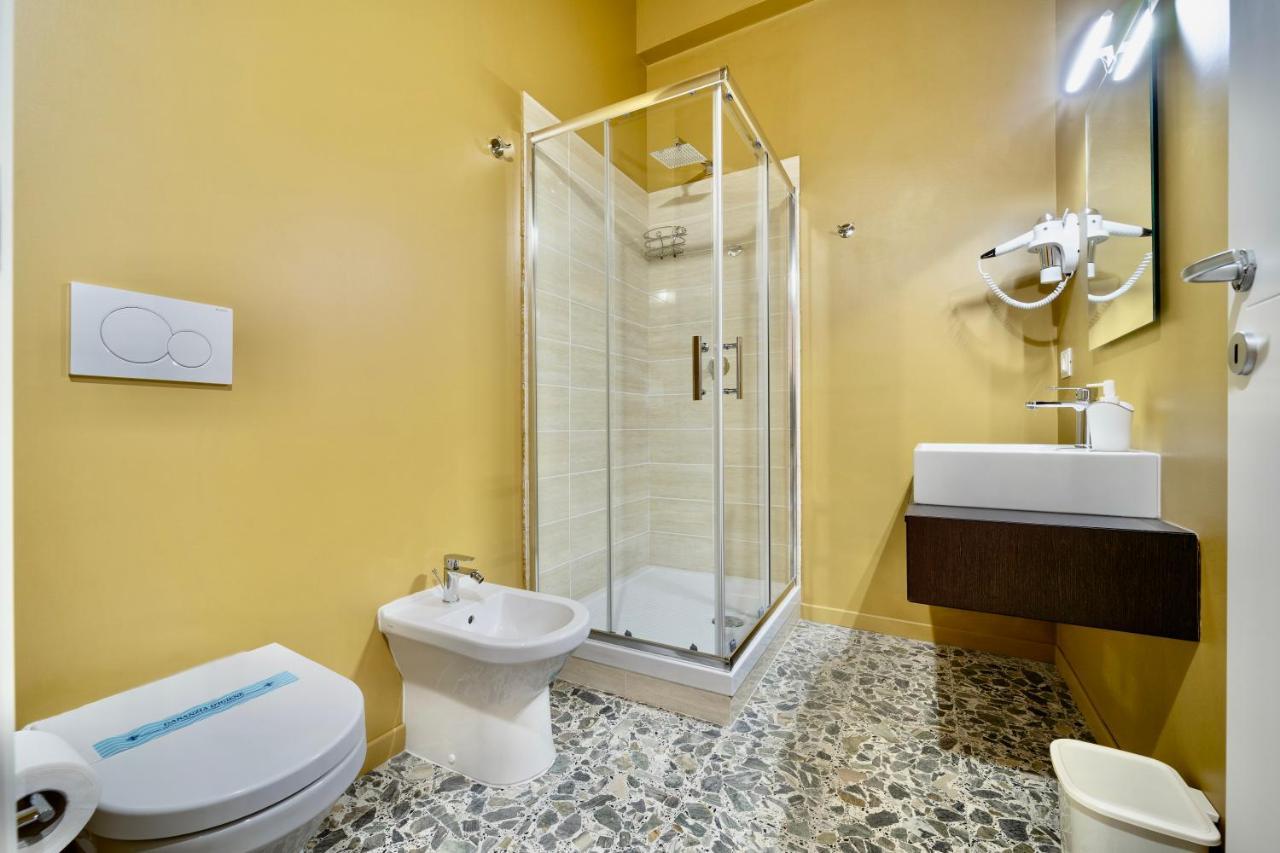 Boutique Rooms Carbonazzi 17 Κάλιαρι Εξωτερικό φωτογραφία