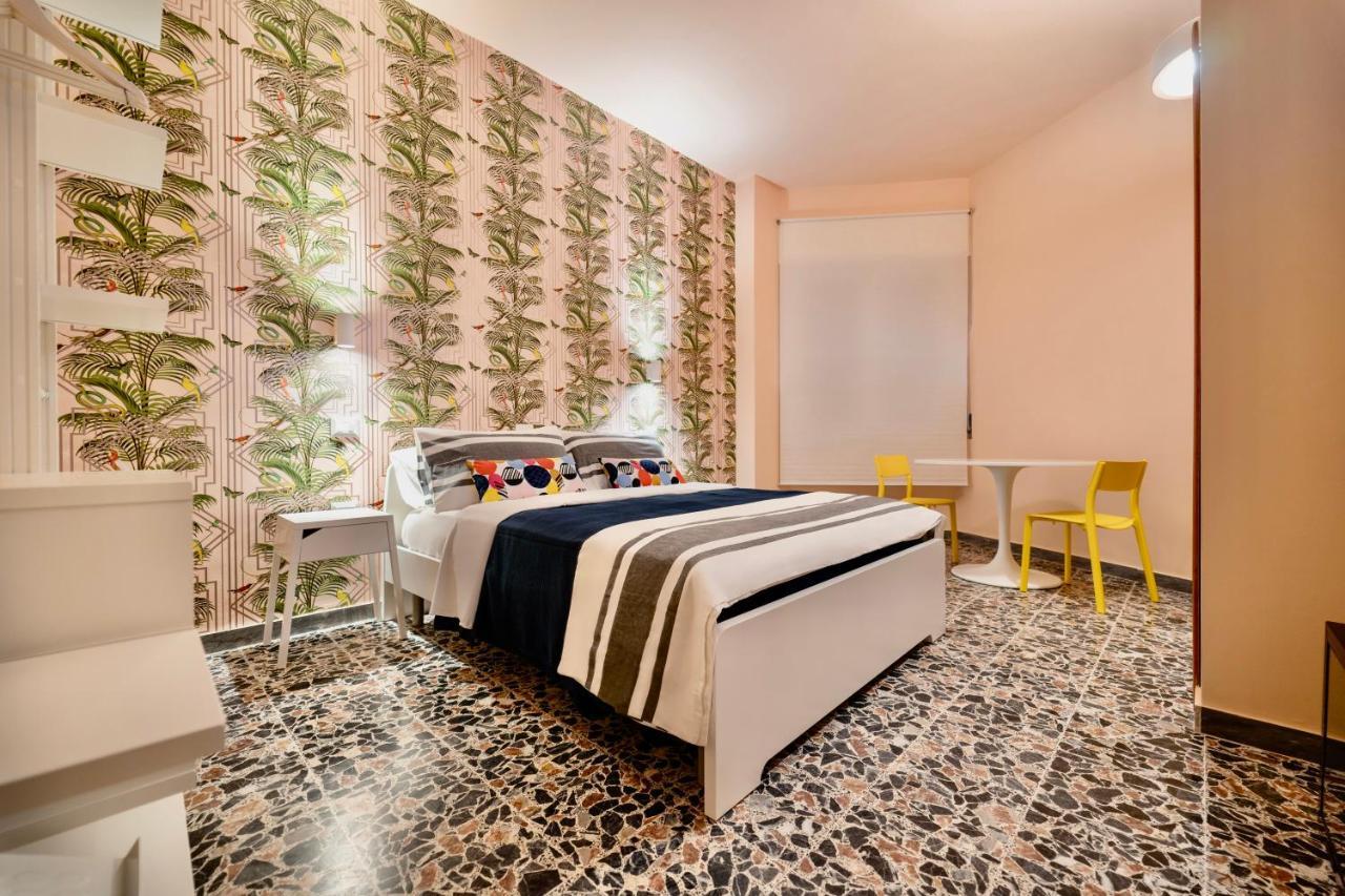 Boutique Rooms Carbonazzi 17 Κάλιαρι Εξωτερικό φωτογραφία